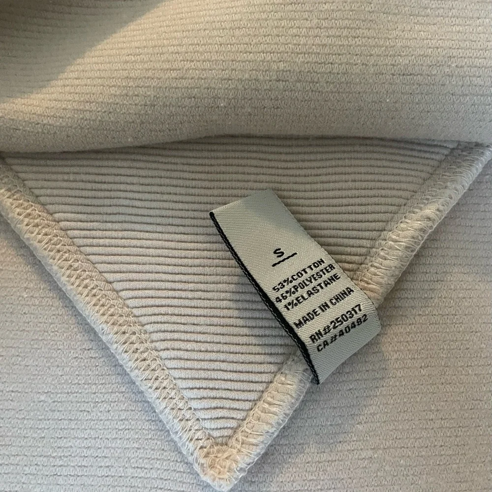 Varley Ribbed Cropped Turtleneck Sweatshirt in Dusty Rose Sz. S - Picture 7 of 7